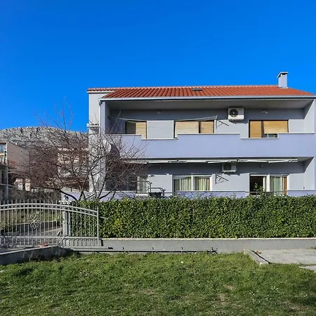 Apartment Lidija