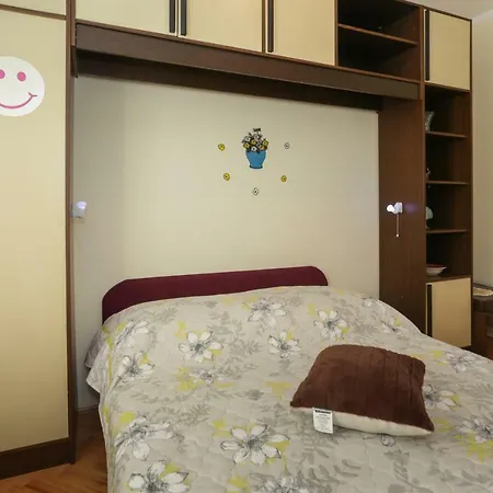 Lidija Apartment *