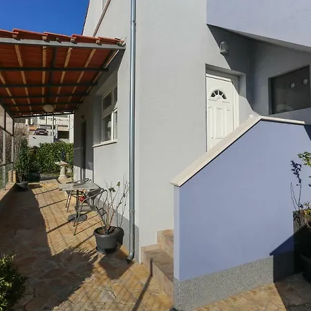 Apartment Lidija