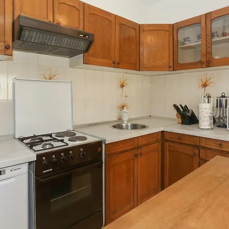 Apartment Lidija